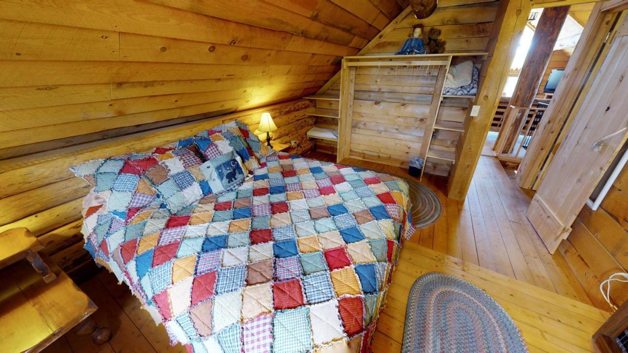 Canyon View Family Cabin, Deck, Tv Room, Games, Bbq, Campfire Monticello Εξωτερικό φωτογραφία